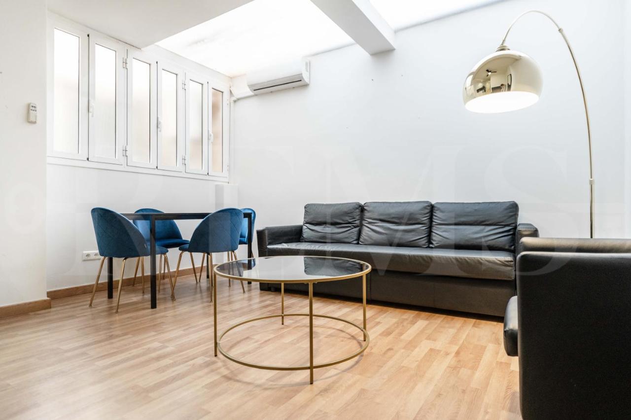 شقة Modern Gem In Heart Of Malaga, Near Sights Rems المظهر الخارجي الصورة